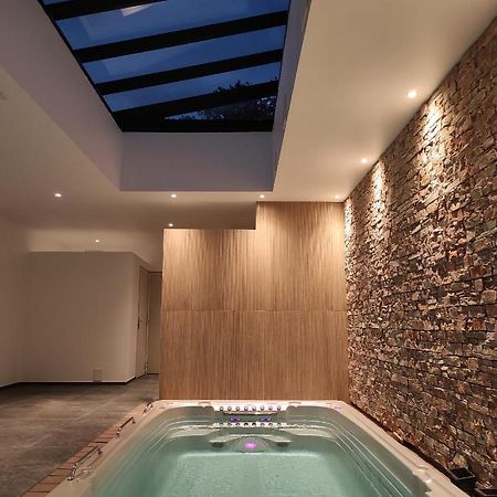 Appart Hotel & Spa La Villa Du Port 반느 외부 사진